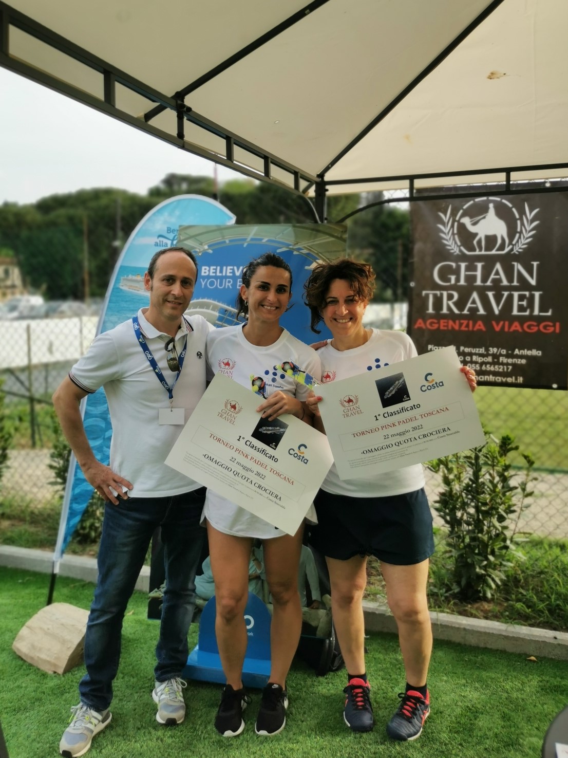 Premiazione torneo pink padel