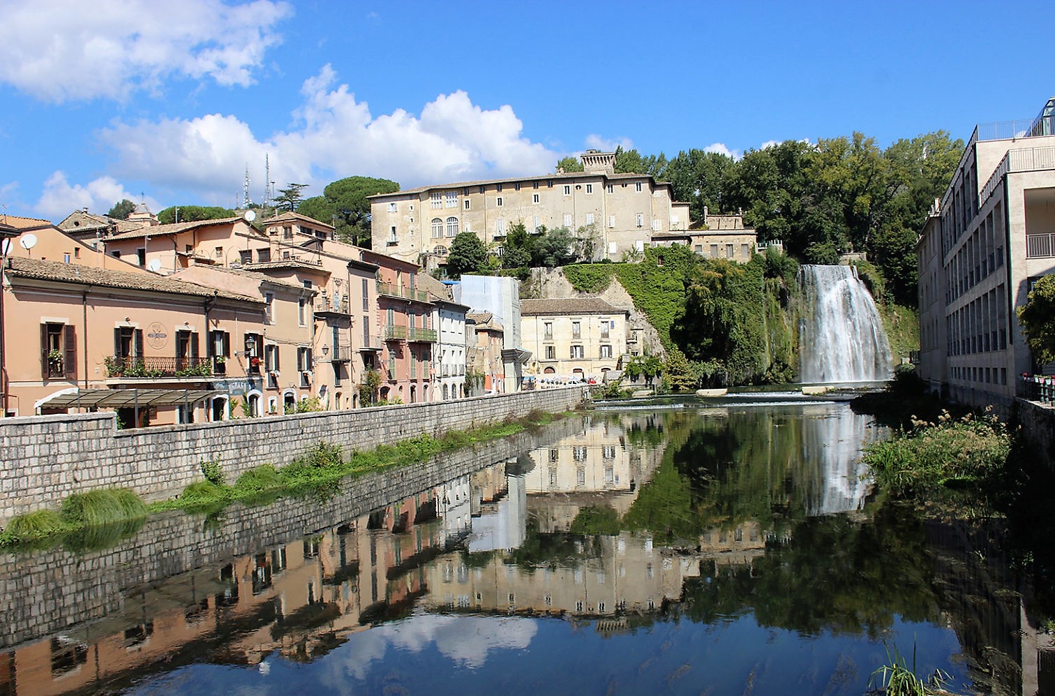 La cascata nella località Isola del Liri